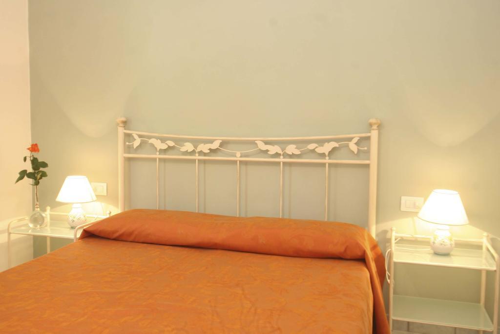 Villa Lo Scoglio - Goelba Capoliveri  Habitación foto